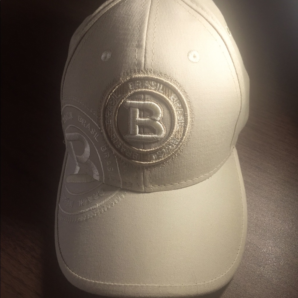 Two Robin Ruth Baseball Caps - Picture 2 of 5
